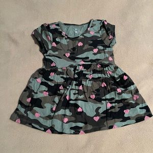 Baby Gap girls short sleeve top. Size 3 toddler.